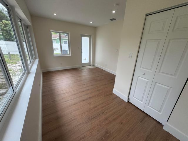 725 NE 160th Terrace, Miami, FL 33162