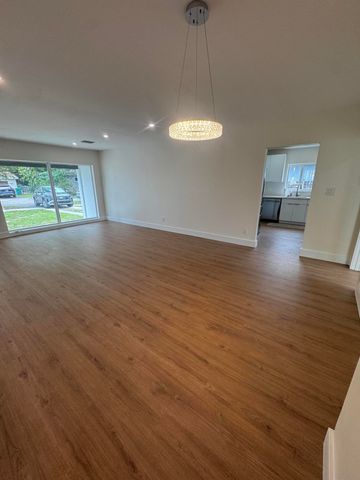 725 NE 160th Terrace, Miami, FL 33162