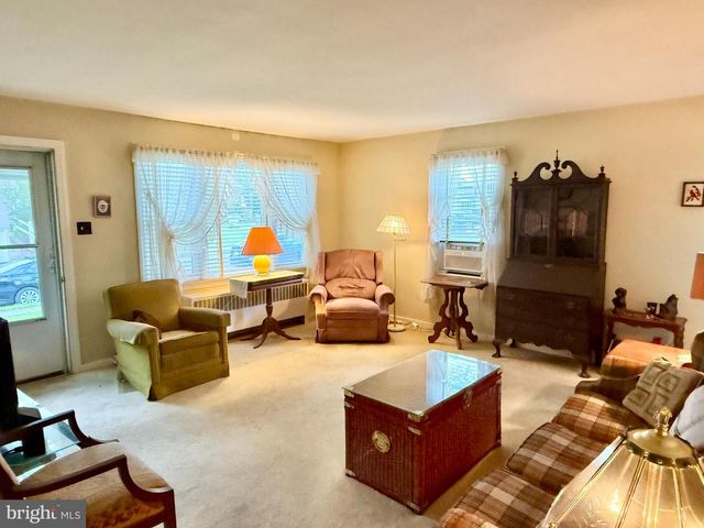 1012 WARREN ST, Pottstown, PA 19464