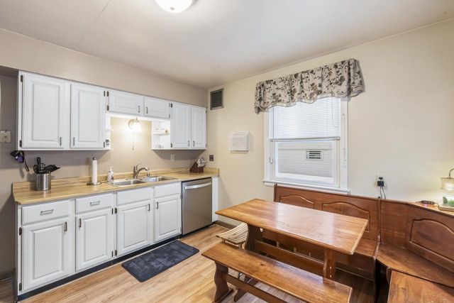 3238 N 86th STREET, Milwaukee, WI 53222