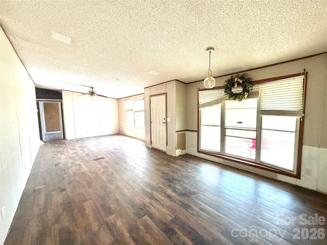 1050 Gold Mine Drive 6, Catawba, NC 28609
