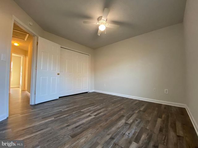 9609 COVENTRY CREEK DR, Fredericksburg, VA 22408