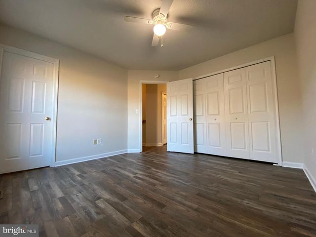 9609 COVENTRY CREEK DR, Fredericksburg, VA 22408