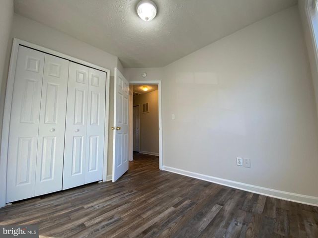 9609 COVENTRY CREEK DR, Fredericksburg, VA 22408