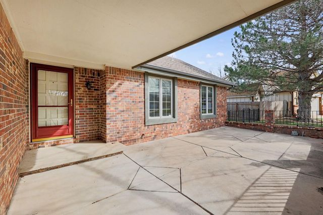 2448 N Rutland Ct, Wichita, KS 67226