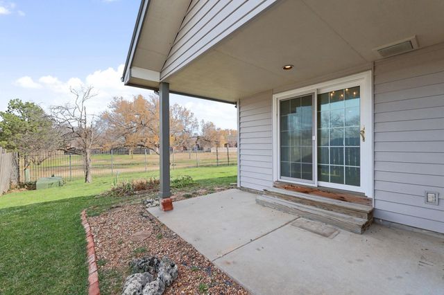2448 N Rutland Ct, Wichita, KS 67226