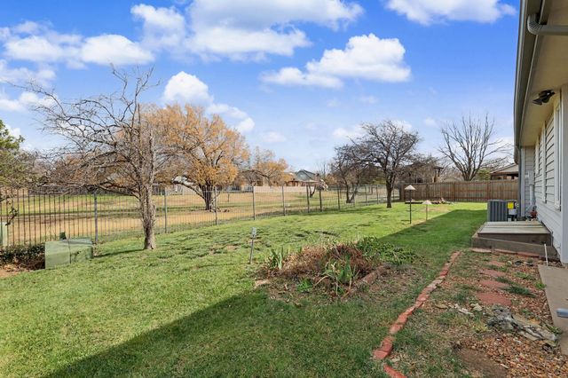 2448 N Rutland Ct, Wichita, KS 67226