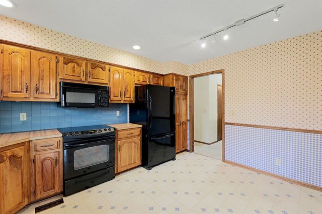 2448 N Rutland Ct, Wichita, KS 67226