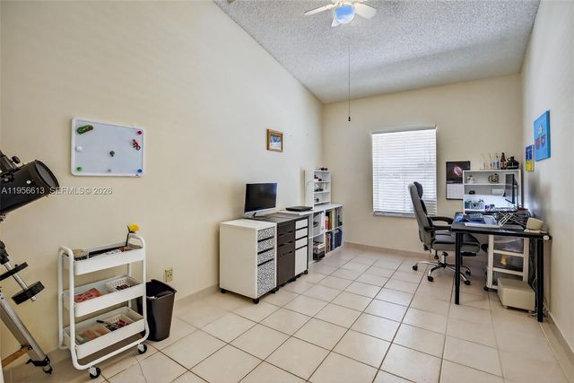 7306 NW 1st Mnr, Plantation, FL 33317