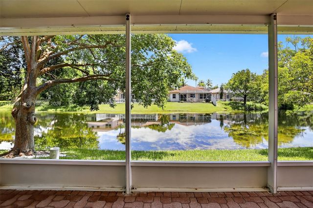 7306 NW 1st Mnr, Plantation, FL 33317