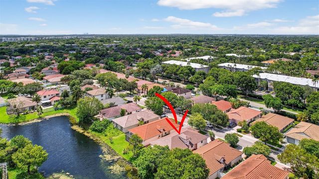 7306 NW 1st Mnr, Plantation, FL 33317