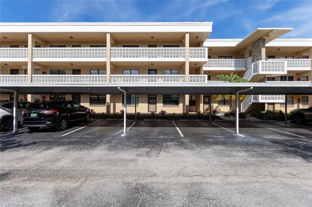5080 LOCUST STREET NE 322, St Petersburg, FL 33703
