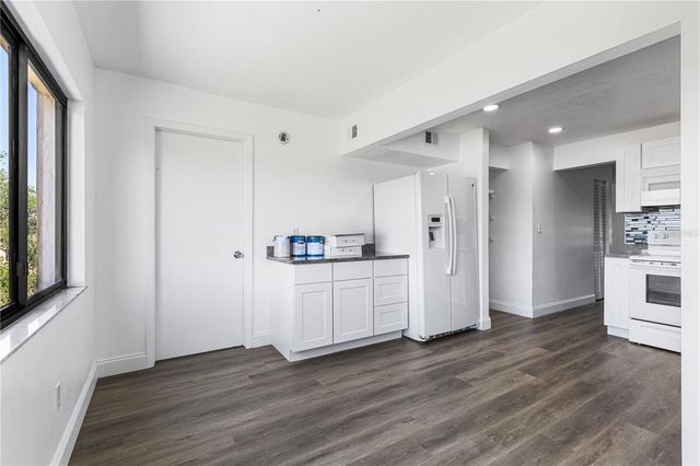 5080 LOCUST STREET NE 322, St Petersburg, FL 33703