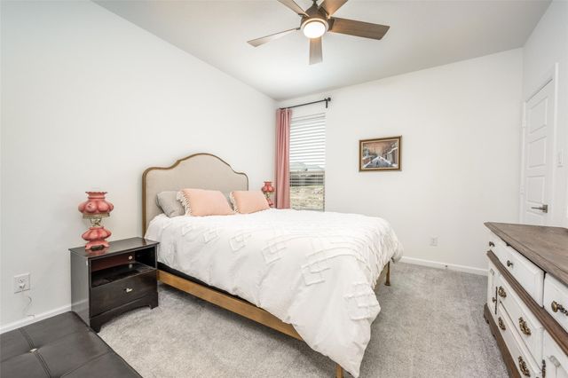 1225 Stagecoach Trail, Justin, TX 76247