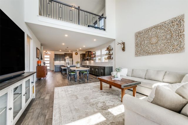 1225 Stagecoach Trail, Justin, TX 76247