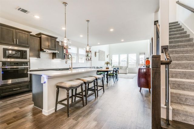 1225 Stagecoach Trail, Justin, TX 76247