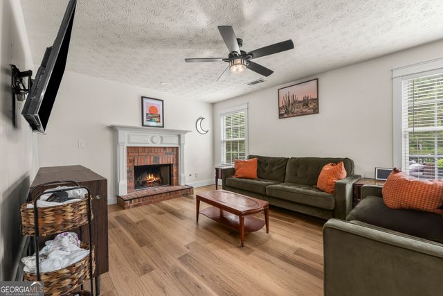 978 Shannon Road SW, Loganville, GA 30052