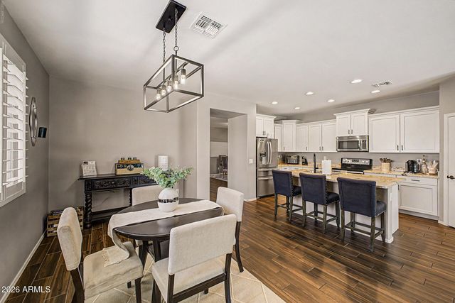 3032 E RUSSELL Street, Mesa, AZ 85213