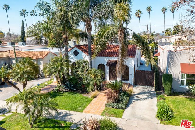 623 N Poinsettia Place, Los Angeles, CA 90036