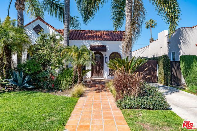 623 N Poinsettia Place, Los Angeles, CA 90036