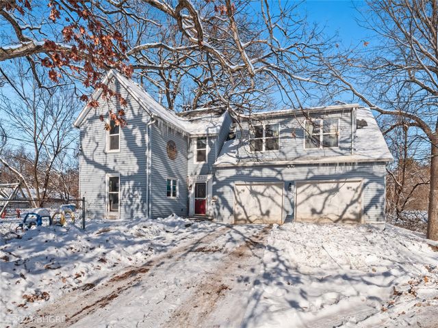 2731 Franklin Avenue, Des Moines, IA 50310