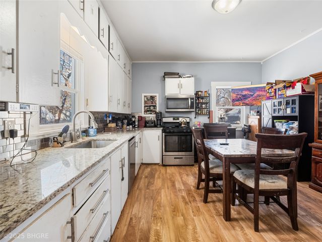 2731 Franklin Avenue, Des Moines, IA 50310