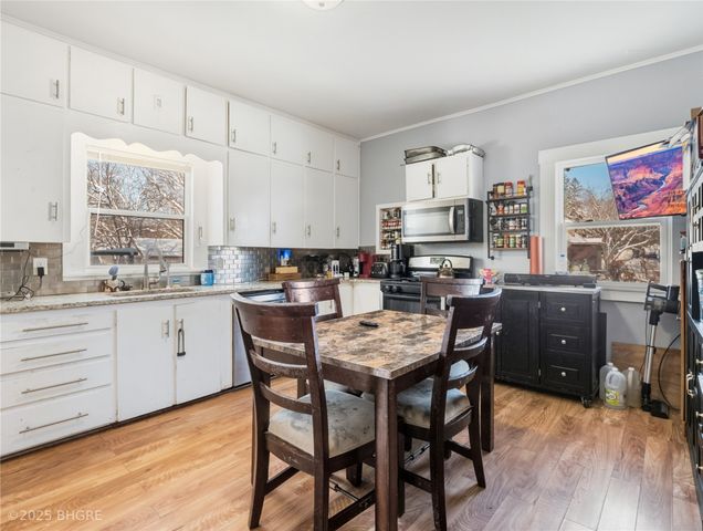 2731 Franklin Avenue, Des Moines, IA 50310