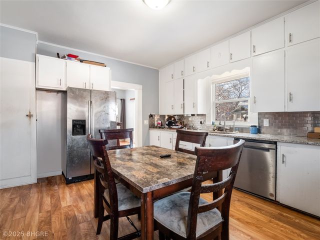 2731 Franklin Avenue, Des Moines, IA 50310