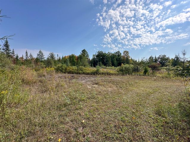 596 N River Road, Lake, MI 48632