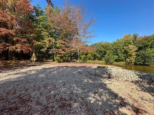 596 N River Road, Lake, MI 48632