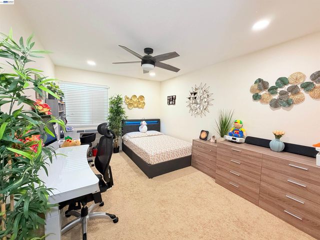 38533 Vancouver Cmn, Fremont, CA 94536