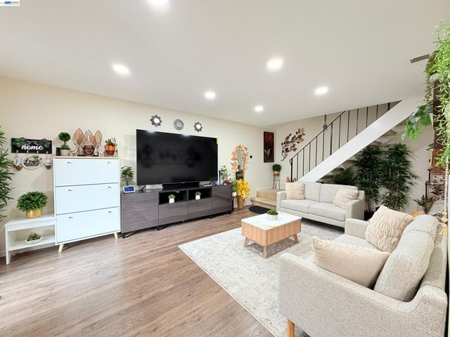 38533 Vancouver Cmn, Fremont, CA 94536