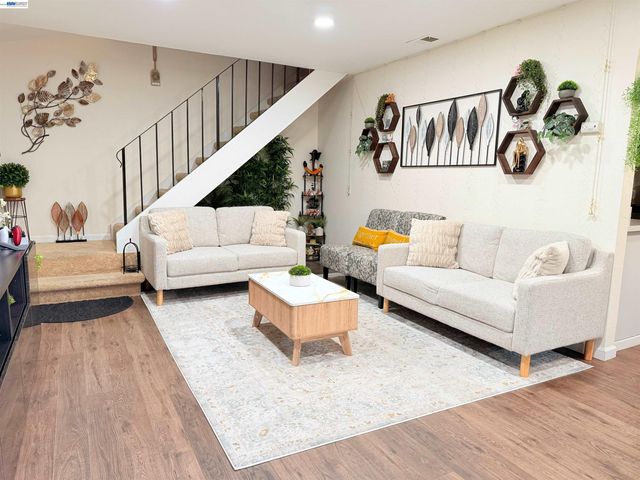 38533 Vancouver Cmn, Fremont, CA 94536