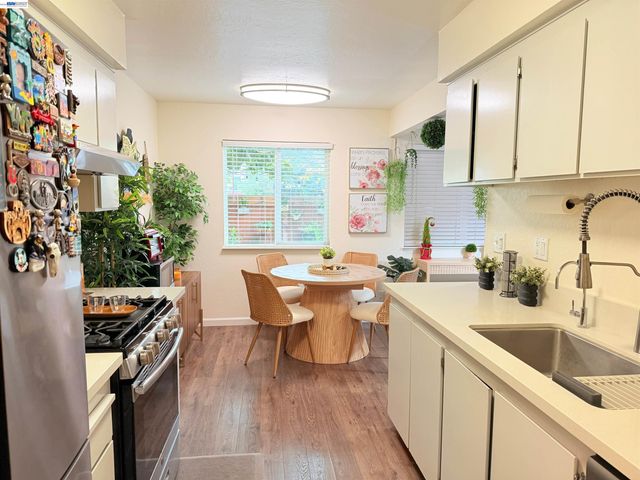 38533 Vancouver Cmn, Fremont, CA 94536