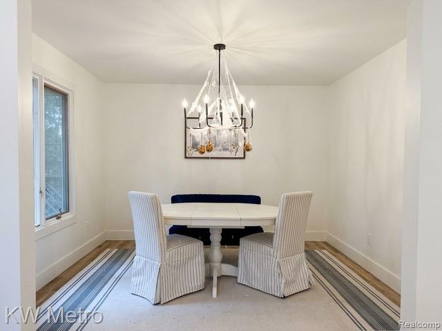 1476 Chanticlair Circle, Wixom, MI 48393