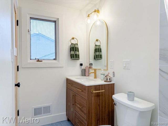1476 Chanticlair Circle, Wixom, MI 48393