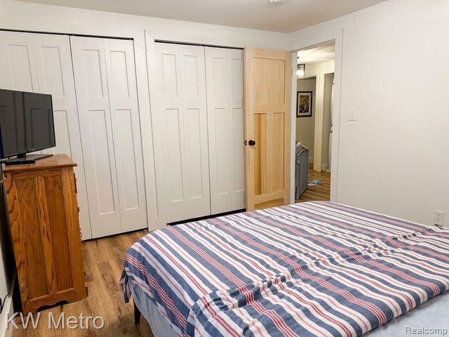 1476 Chanticlair Circle, Wixom, MI 48393