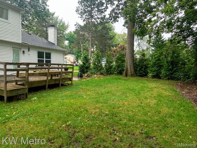 1476 Chanticlair Circle, Wixom, MI 48393