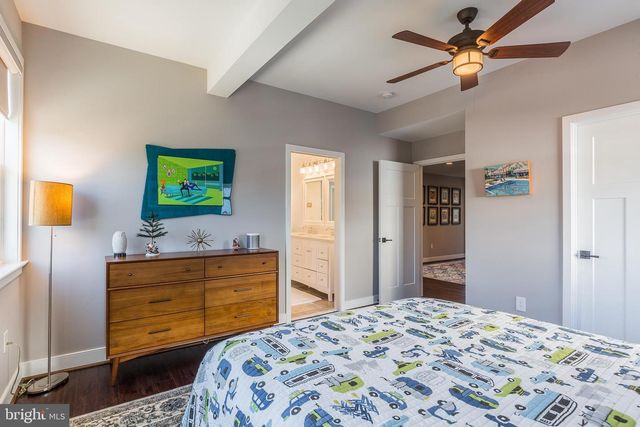 4222 LAMARRE DR, Fairfax, VA 22030