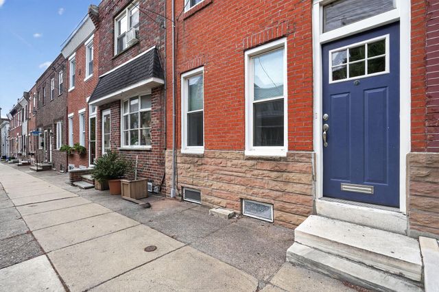 2534 E DAUPHIN ST, Philadelphia, PA 19125