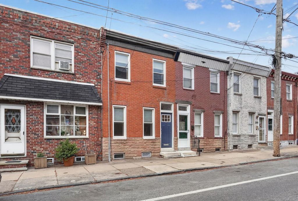 2534 E DAUPHIN ST, Philadelphia, PA 19125