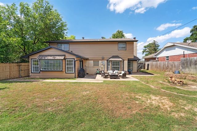 8008 NW 27th Street, Bethany, OK 73008