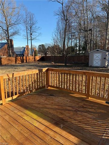 906 Holbrook DR, Newport News, VA 23602