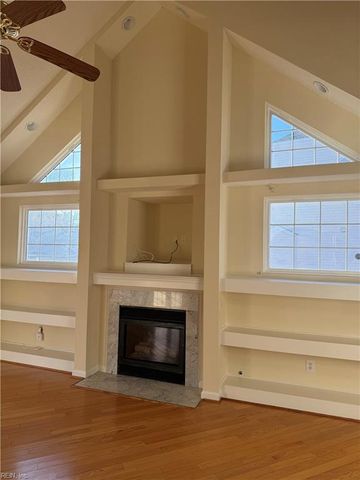 906 Holbrook DR, Newport News, VA 23602