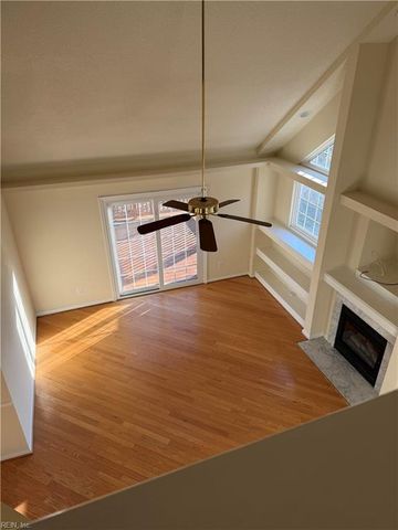 906 Holbrook DR, Newport News, VA 23602