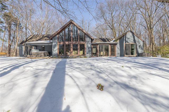 109 Tanglewood Court, Webster, NY 14580