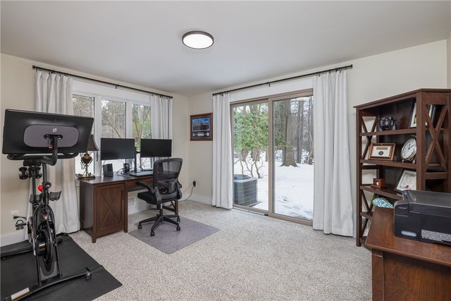 109 Tanglewood Court, Webster, NY 14580