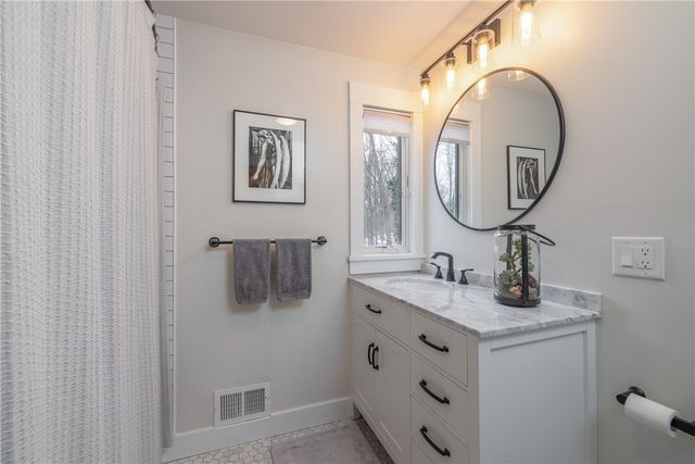 109 Tanglewood Court, Webster, NY 14580