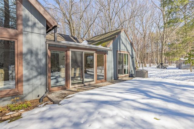 109 Tanglewood Court, Webster, NY 14580