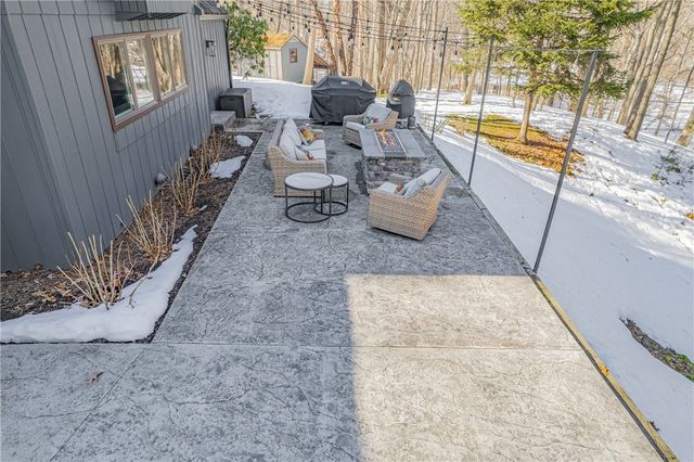 109 Tanglewood Court, Webster, NY 14580